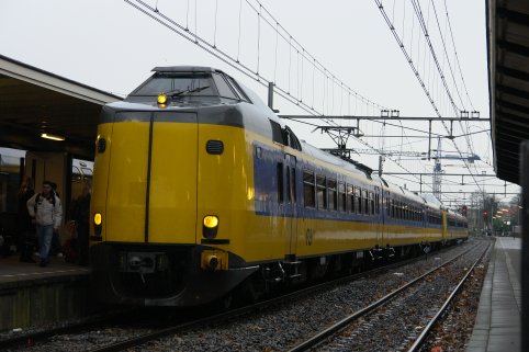 Dubbele Koploper voor de reizigers naar Hoofddorp