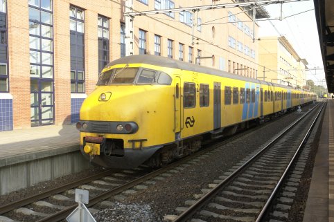 Plan T en V in trein 5725