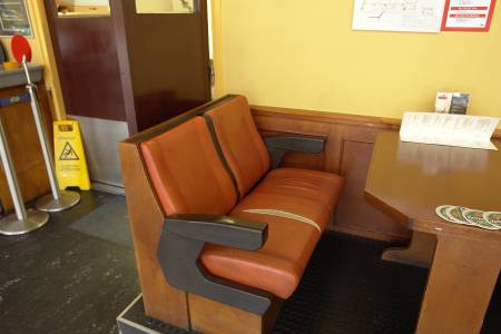 koploperbank in restaurant Gare du Sud