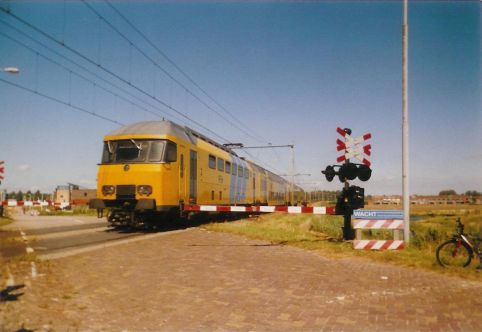 Een dubbeldekkerstam op weg naar Enkhuizen