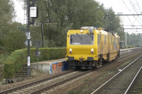 Ultrasoontrein rijd door Lunetten NS