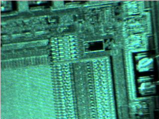 Microscoopfoto van een EPROM chip