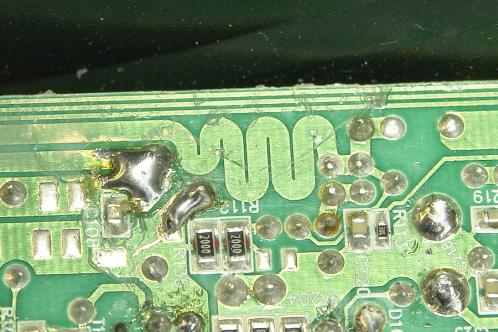 A pendy PCB-trace inside the Metabo ASC 30 charger, acting as a shunt