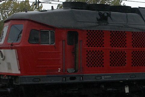 Openstaande deur bij loc 232 906-8